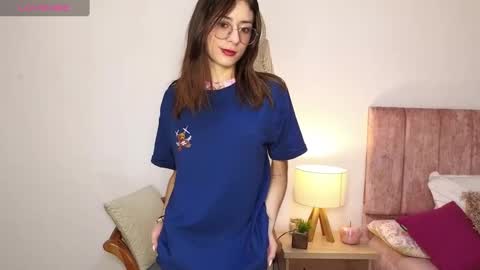 Lia  online show from 01.09.25