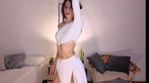 Lia  online show from 11.14.25