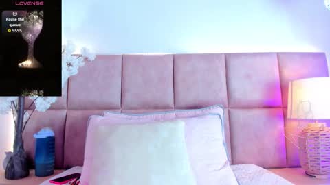 Snapshot of liaagener chatting on 12.01.25 Liaa online show from 12.01.25