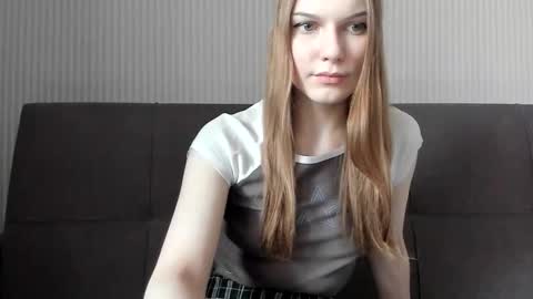 Snapshot of liabanny chatting on 04.30.26 Julia online show from 04.30.26