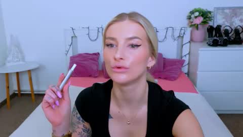 Lia online show from 03.16.26