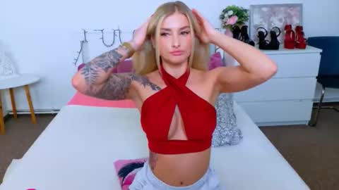 Lia online show from 04.14.26