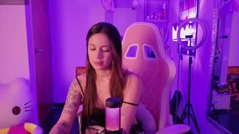 Snapshot of liabutera chatting on 06.14.26 Lia Butera online show from 06.14.26