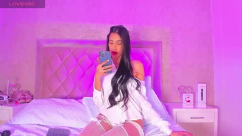 Lia online show from 02.13.25