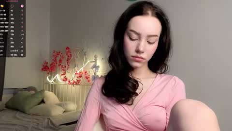 Snapshot of liaglamour chatting on 02.14.26 Lia online show from 02.14.26