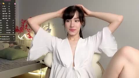 Snapshot of liaglamour chatting on 02.15.26 Lia online show from 02.15.26