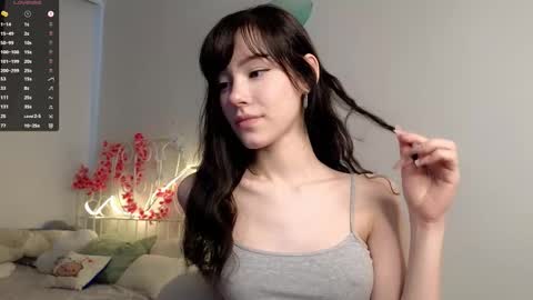 Snapshot of liaglamour chatting on 02.18.26 Lia online show from 02.18.26