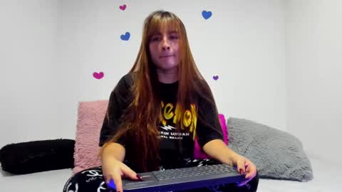 Liah Ferrer online show from 10.17.25