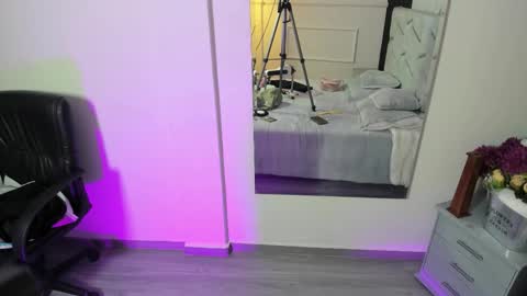 Snapshot of liahfontaine chatting on 12.02.25 Liah Fontaine online show from 12.02.25