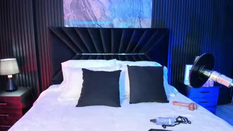 Snapshot of liahfontaine chatting on 04.13.26 Liah Fontaine online show from 04.13.26