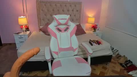 Liah online show from 01.18.25