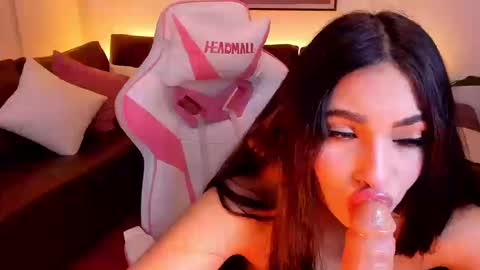 Liah online show from 09.16.25