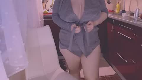 Snapshot of liahsofty chatting on 07.12.26 miss Lia colection for travel online show from 07.12.26