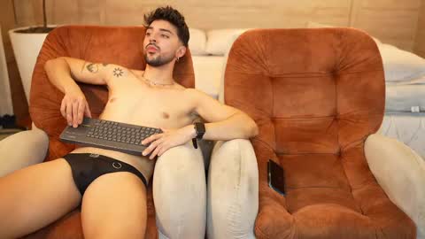 Snapshot of liam_and_luca chatting on 03.02.25 Liam Luca online show from 03.02.25