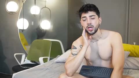 Snapshot of liam_and_luca chatting on 03.09.25 Liam Luca online show from 03.09.25