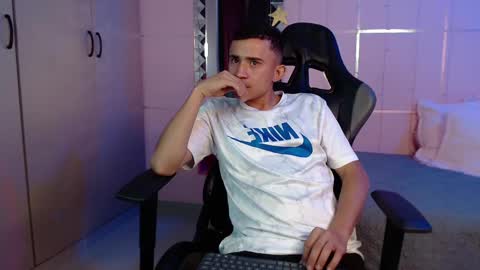 Snapshot of liam_andres_ chatting on 01.31.25 LIAM online show from 01.31.25