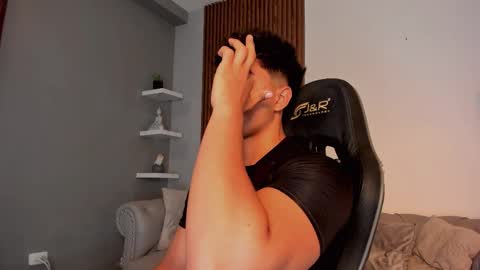 Liam Collins online show from 09.10.25