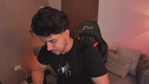 Snapshot of liam_colliins chatting on 02.15.26 Liam Collins online show from 02.15.26