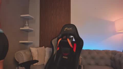 Snapshot of liam_colliins chatting on 02.21.26 Liam Collins online show from 02.21.26