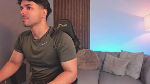 Snapshot of liam_colliins chatting on 02.23.26 Liam Collins online show from 02.23.26