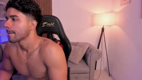 Snapshot of liam_colliins chatting on 05.23.26 Liam Collins online show from 05.23.26
