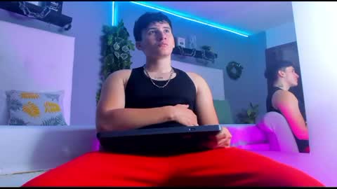 Snapshot of liam_conorr chatting on 12.11.24 liam_conorr online show from 12.11.24