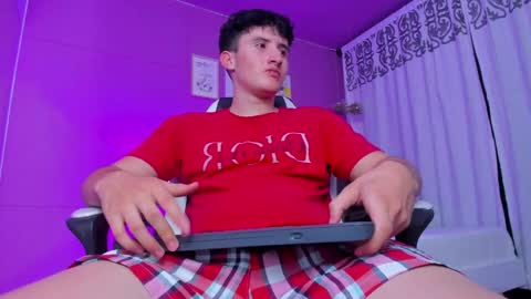 Snapshot of liam_conorr chatting on 12.14.24 liam_conorr online show from 12.14.24