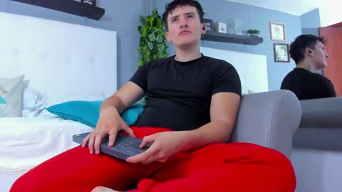 Snapshot of liam_conorr chatting on 01.14.25 liam_conorr online show from 01.14.25