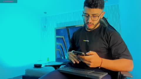 LIAM KLEIN online show from 11.27.25