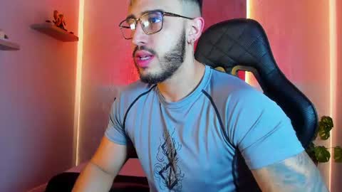 Snapshot of liam_kleiin chatting on 07.04.26 LIAM KLEIN online show from 07.04.26
