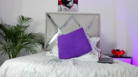 Call me Lian online show from 03.30.26