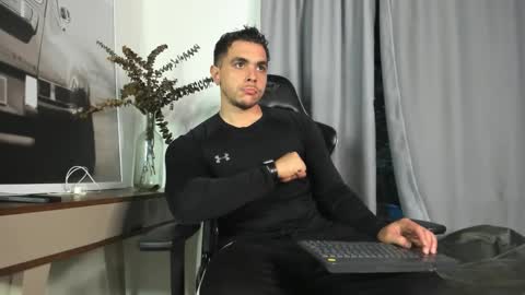 Liam online show from 11.30.25