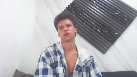 liam_york online show from 03.08.26