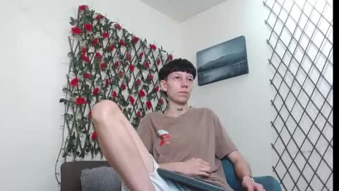 Snapshot of liambrown09 chatting on 05.04.26 Liam online show from 05.04.26
