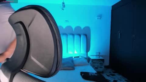 LiamDeep online show from 09.17.25