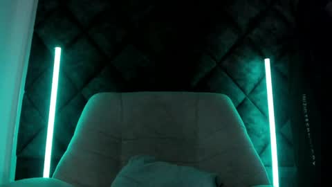 Liam twink big dick online show from 05.11.26