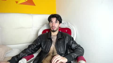 Snapshot of liamluxe chatting on 12.19.24 LiamLuxe online show from 12.19.24