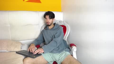 Snapshot of liamluxe chatting on 12.21.24 LiamLuxe online show from 12.21.24