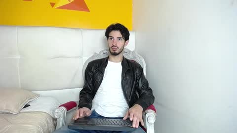 Snapshot of liamluxe chatting on 12.26.24 LiamLuxe online show from 12.26.24