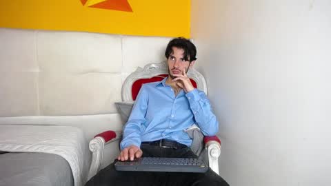 Snapshot of liamluxe chatting on 01.08.25 LiamLuxe online show from 01.08.25