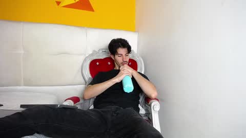 Snapshot of liamluxe chatting on 01.14.25 LiamLuxe online show from 01.14.25