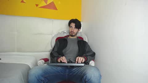 Snapshot of liamluxe chatting on 01.18.25 LiamLuxe online show from 01.18.25