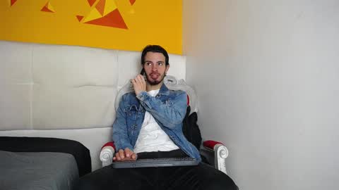 Snapshot of liamluxe chatting on 02.10.25 LiamLuxe online show from 02.10.25