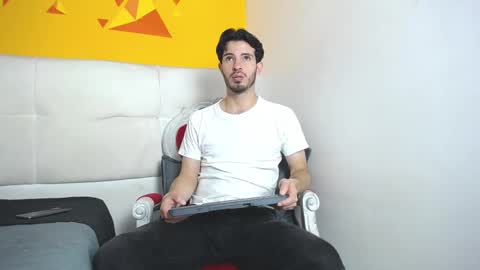 Snapshot of liamluxe chatting on 03.05.25 LiamLuxe online show from 03.05.25