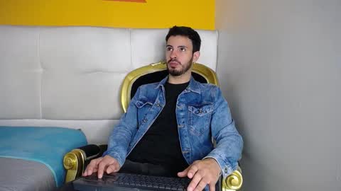 Snapshot of liamluxe chatting on 09.17.25 LiamLuxe online show from 09.17.25