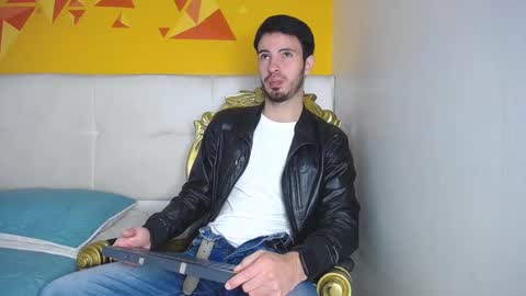Snapshot of liamluxe chatting on 10.07.25 LiamLuxe online show from 10.07.25