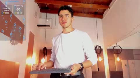 Snapshot of liamnovak chatting on 12.19.25 Liam online show from 12.19.25