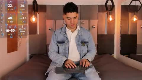 Snapshot of liamnovak chatting on 12.20.25 Liam online show from 12.20.25