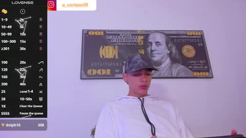 Snapshot of lian_23_ chatting on 12.23.24    online show from 12.23.24