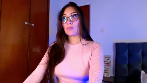 Snapshot of liana_99 chatting on 09.25.25 Liana online show from 09.25.25